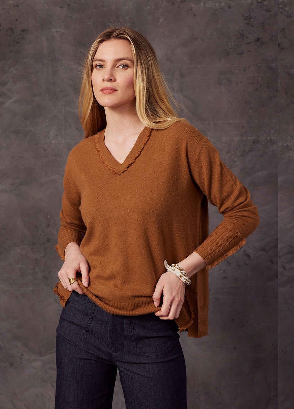 Ginny V-Sweater
