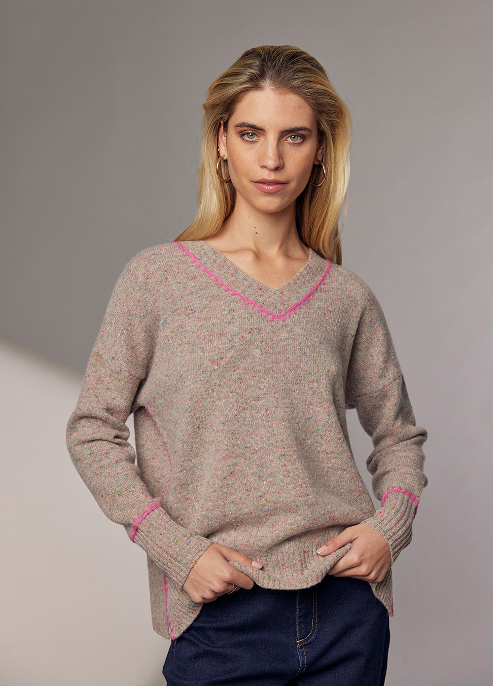 Saddle Row V-Sweater