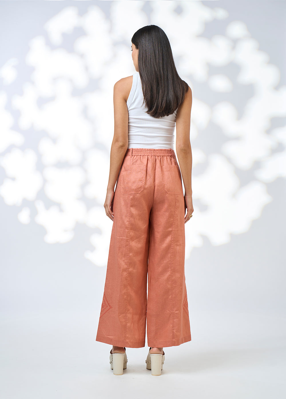 Lia Pant