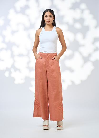 Lia Pant