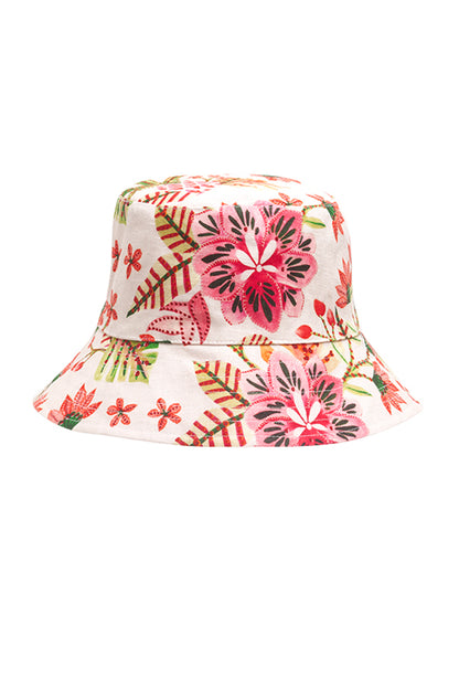 Polly Wants Hat