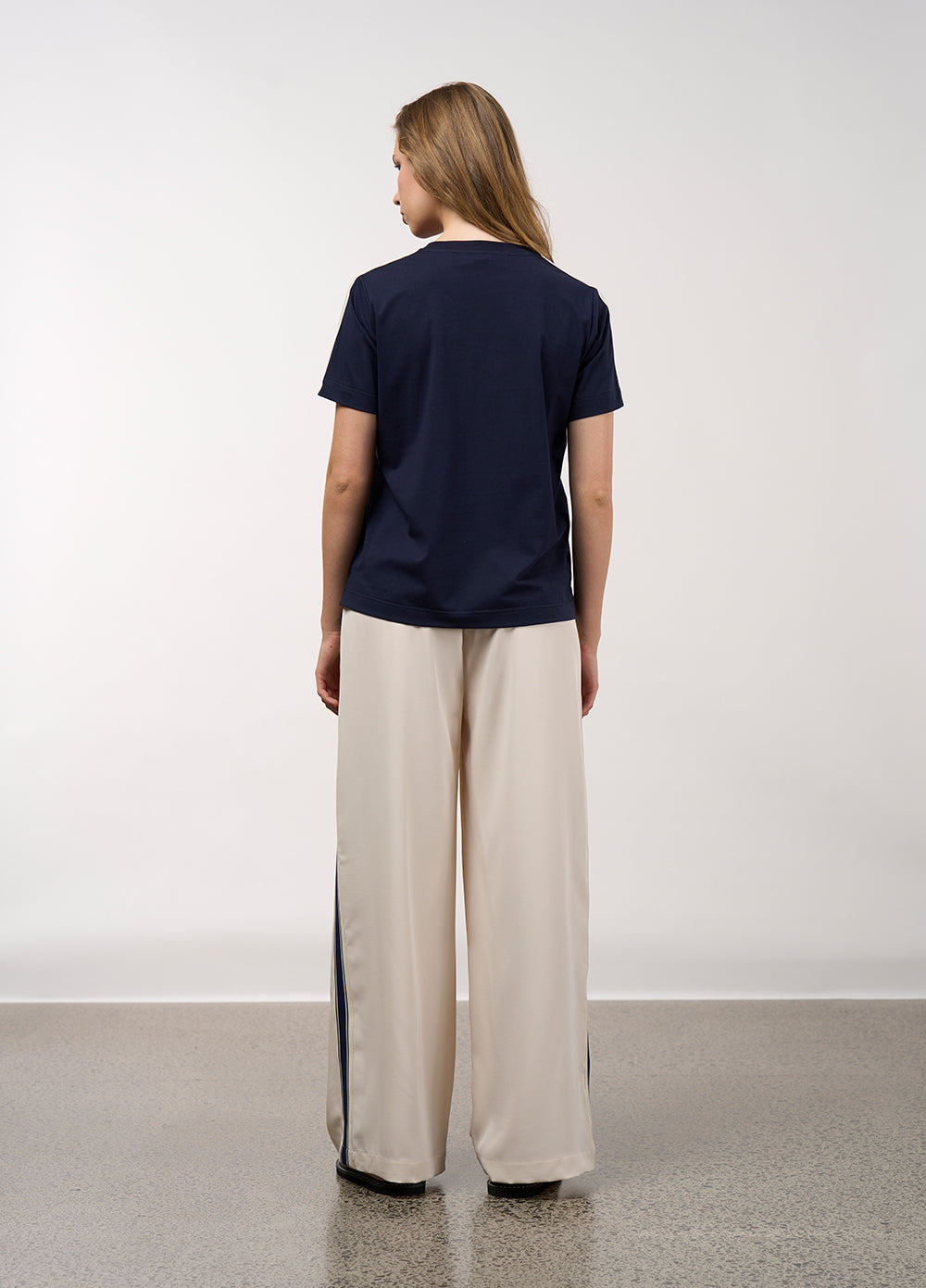Linear Tee